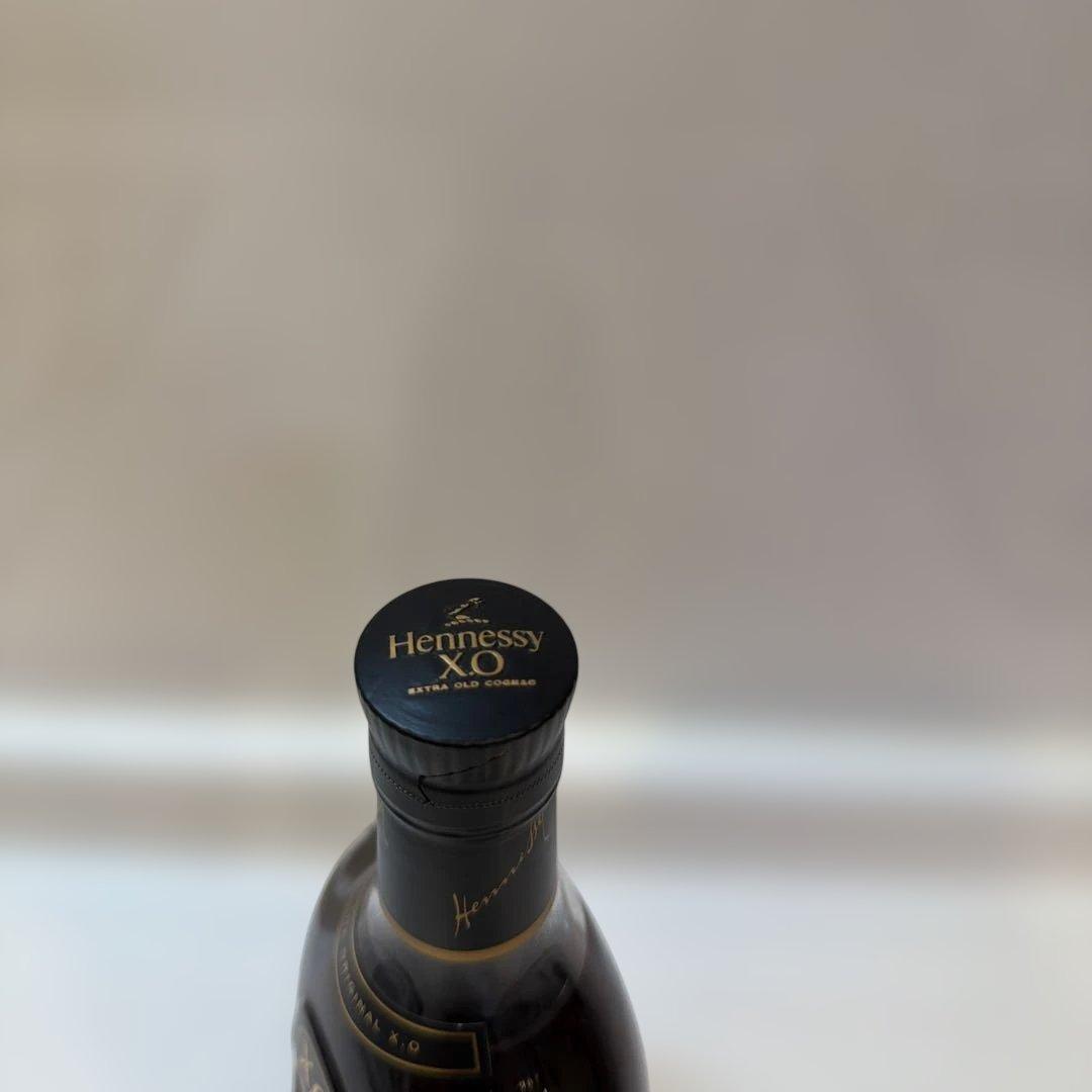 ヘネシー XO 金キャップ 700ml 1本 新品 未開栓 黒キャップ 箱無し
