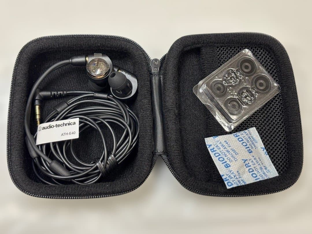 B,audio technica ATH-E40 リケーブル可能イヤホン