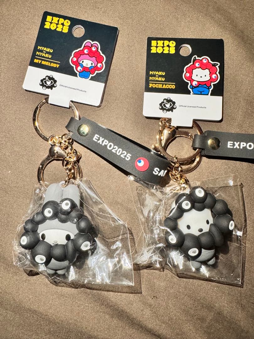 r*︎様 ポチャッコとマイメロ2個万博限定 サンリオ 黒ミャクミャク なりきりキ