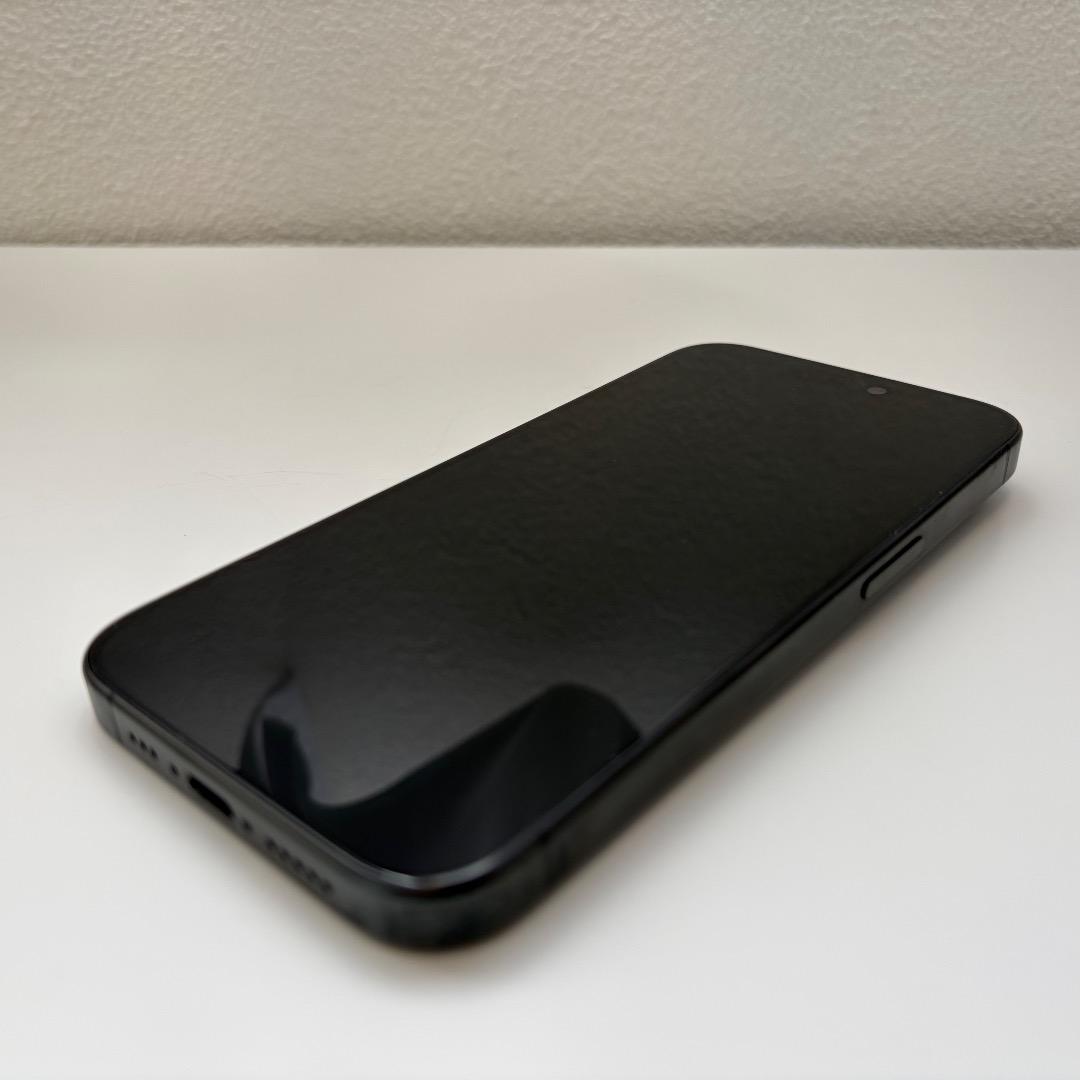 iPhone 15 Pro 256GB ブラックチタニウム SIMフリー