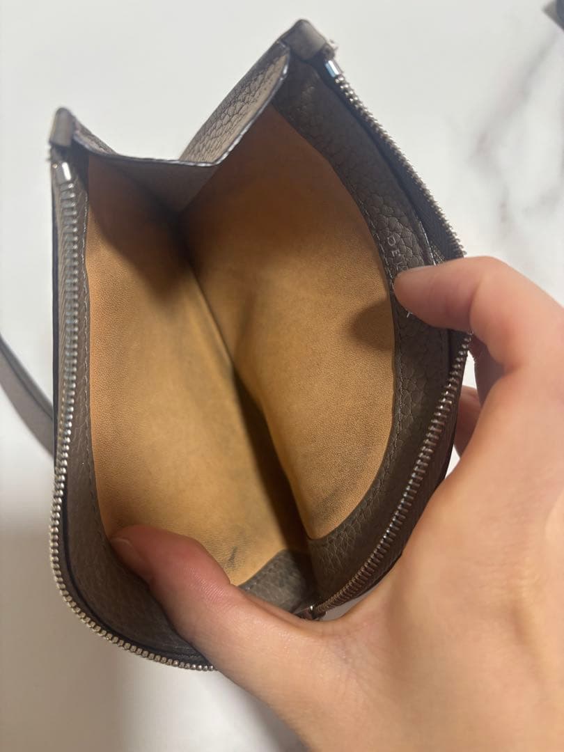 デルヴォー　パン D マルチファンクション　財布