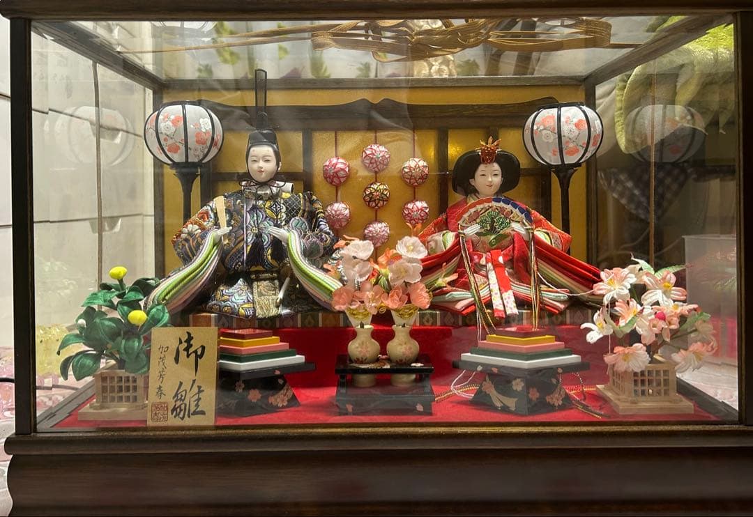 雛人形セット　ガラスケース入り　オルゴール付き