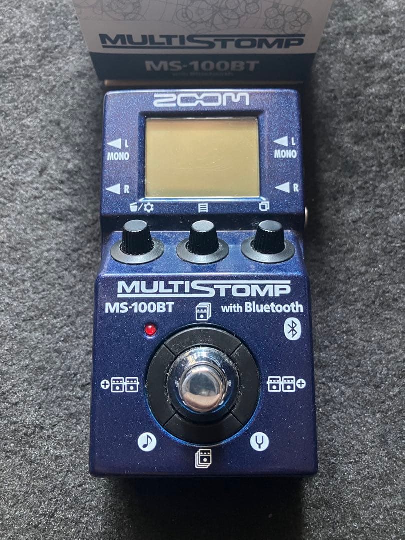 ZOOM マルチストンプ　ms100bt 台座付き