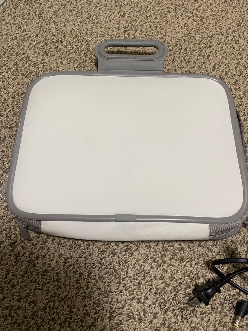 美品 LIFEBOOK MH30 /G 10.1インチ Windows7