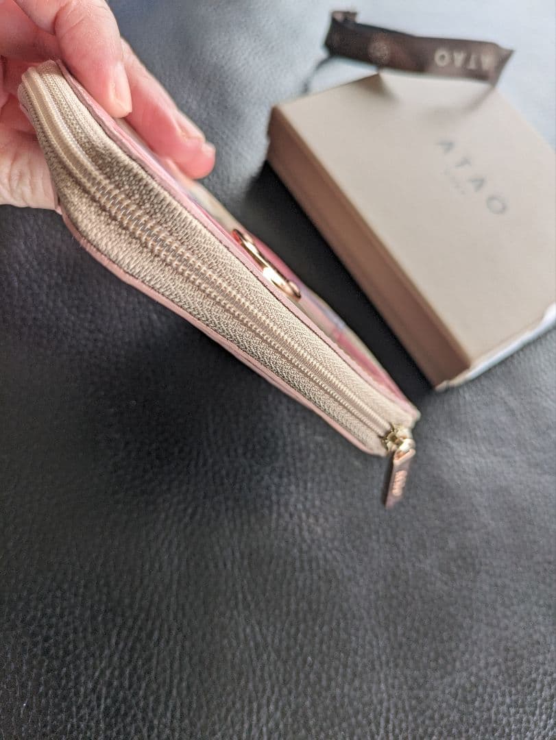 ATAO マルチカラー ダイヤモンド財布