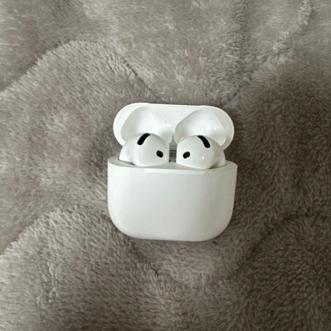 AirPods4 ANC非搭載　箱付き