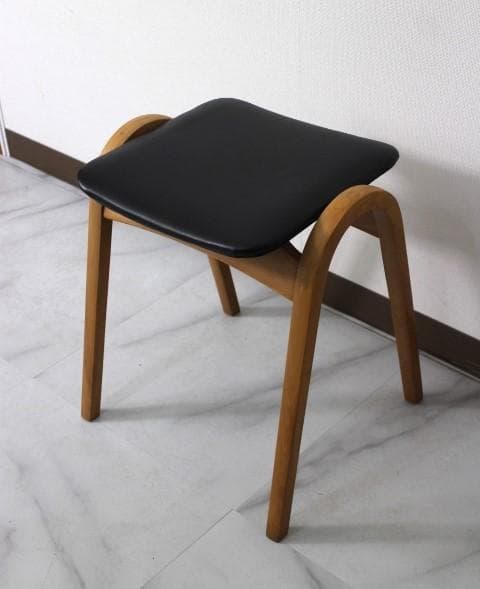 美品 秋田木工 スタッキング スツール チェア 椅子 曲木 ブラック ナチュラル