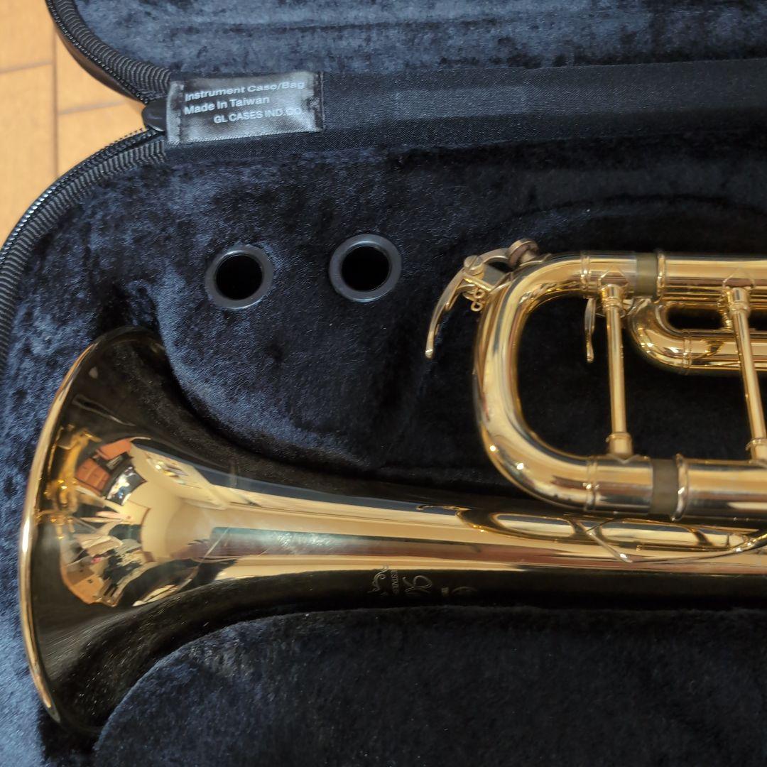 トランペットBb ヤマハYTR−8345(受注生産) 金メッキ仕上げ　Lボア