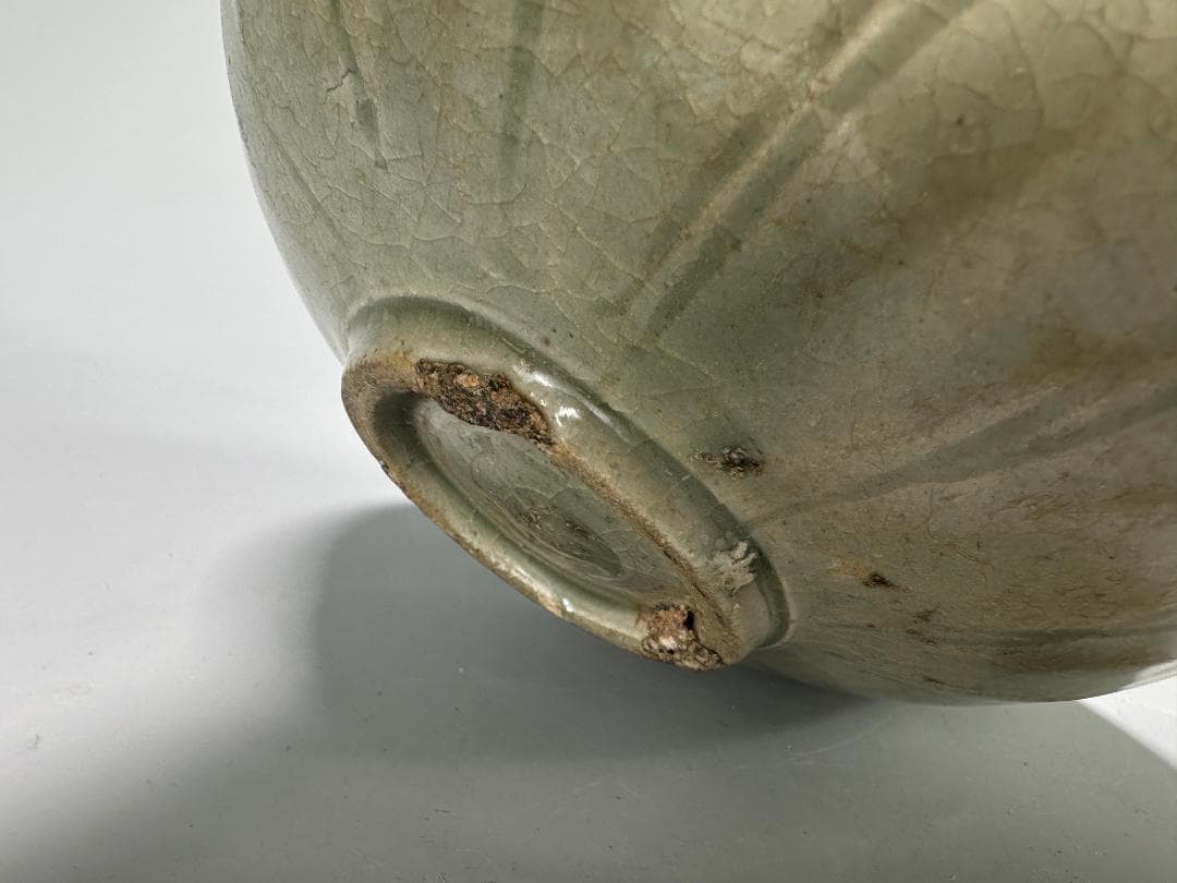 中国美術　元～明時代　青磁　蓮花文茶碗 鉢　時代物　唐物　14～15世紀頃