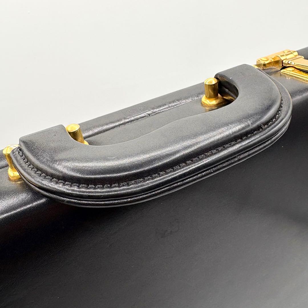 高級 オールレザー グッチ PRESTO ダイヤルロック アタッシュケース 黒