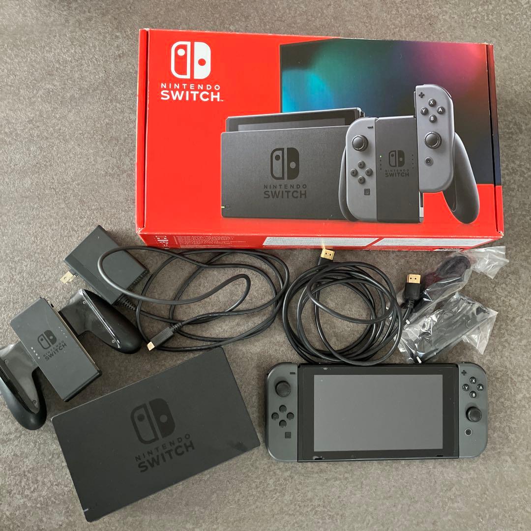 Switch 本体 ブラック 付属品付　ケース　SD