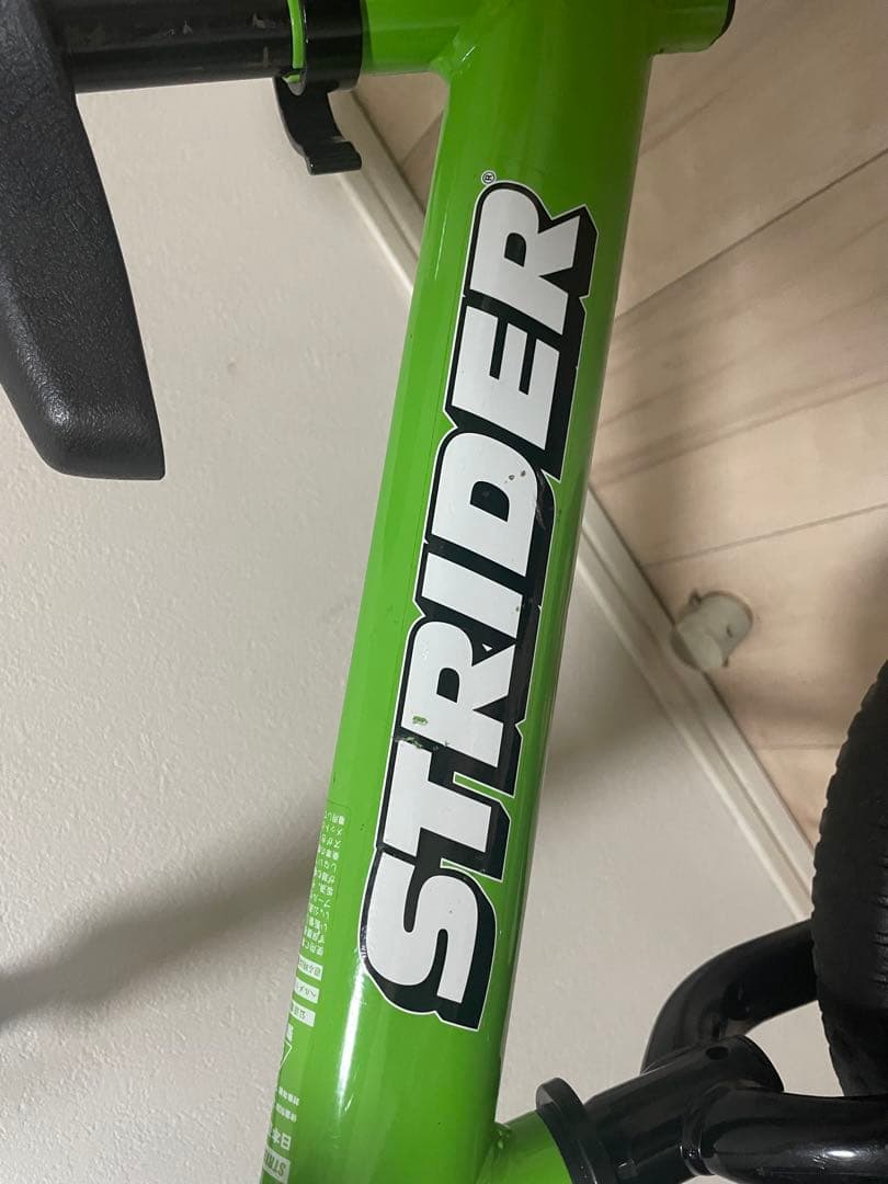 STRIDER ストライダースポーツ　グリーン12インチ