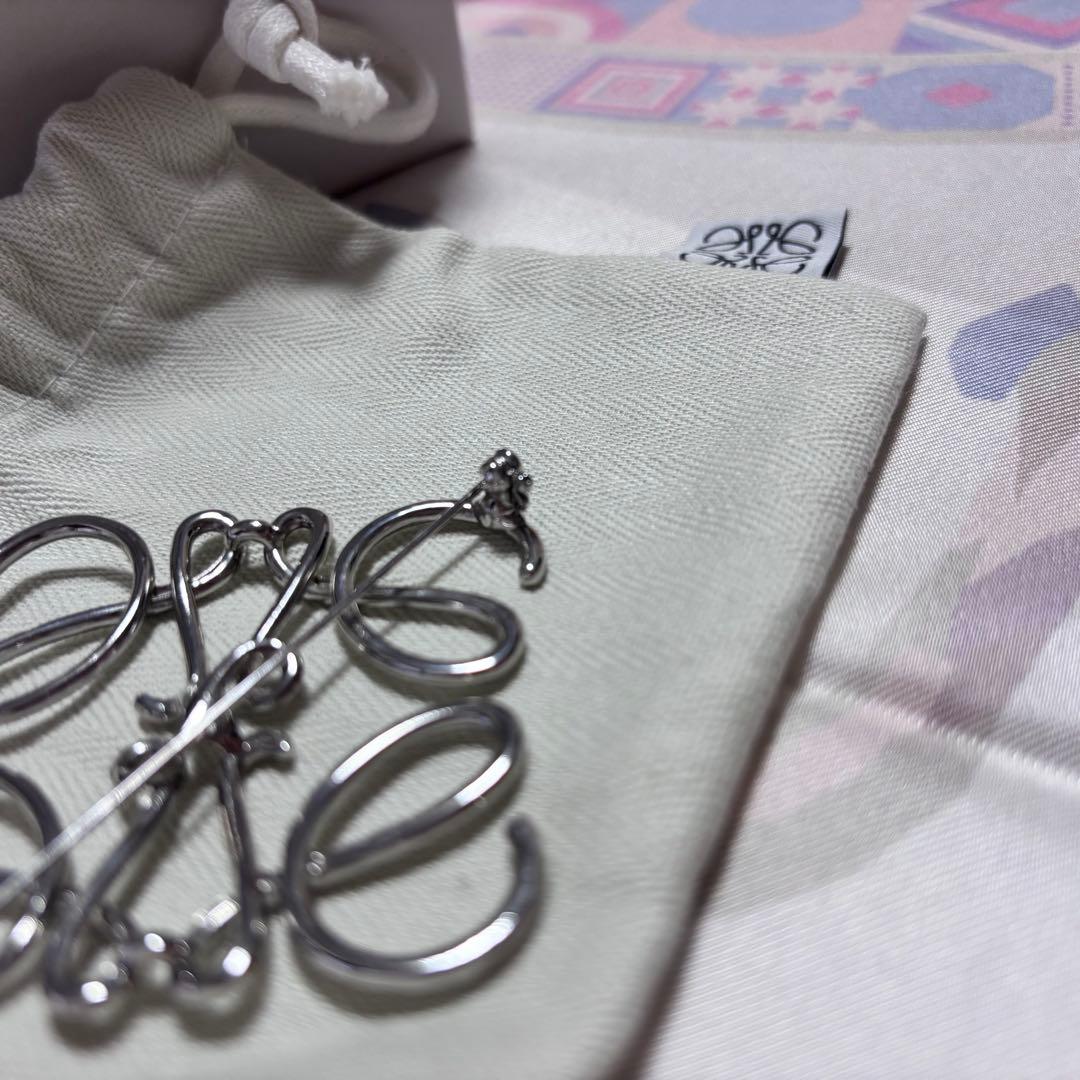 本日限定値下げ★LOEWE ロエベ アナグラム ブローチ シルバー