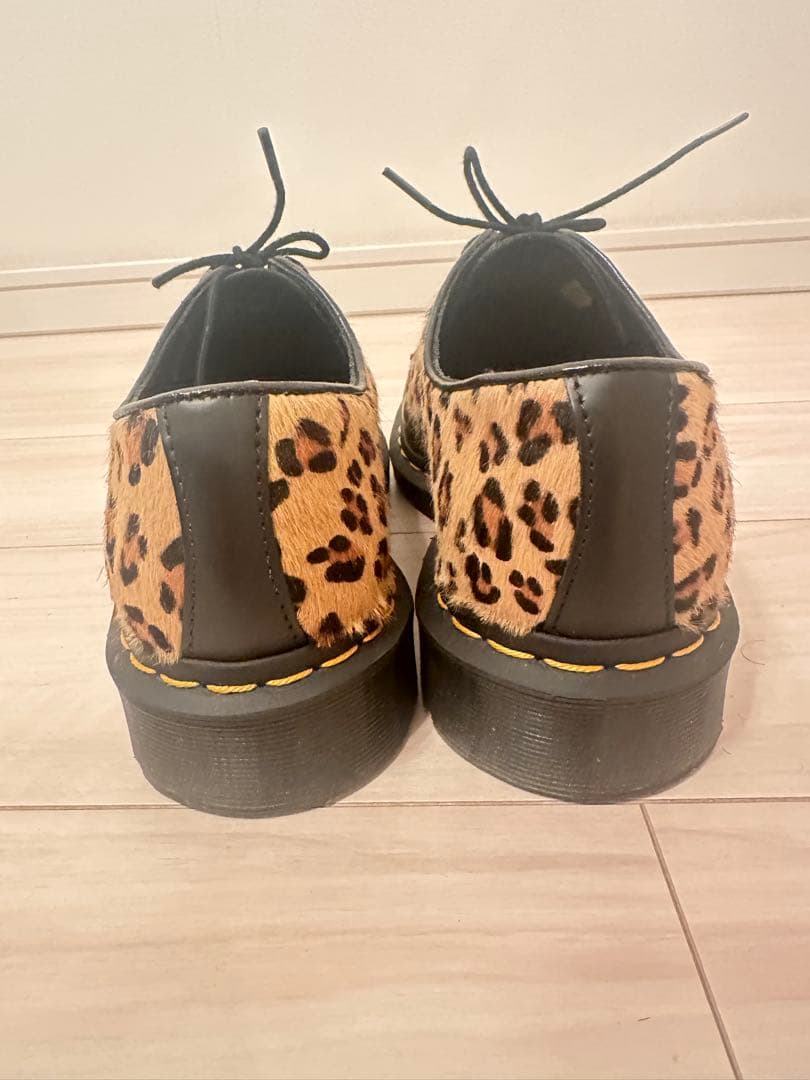 Dr. Martens レオパード柄レザーシューズ