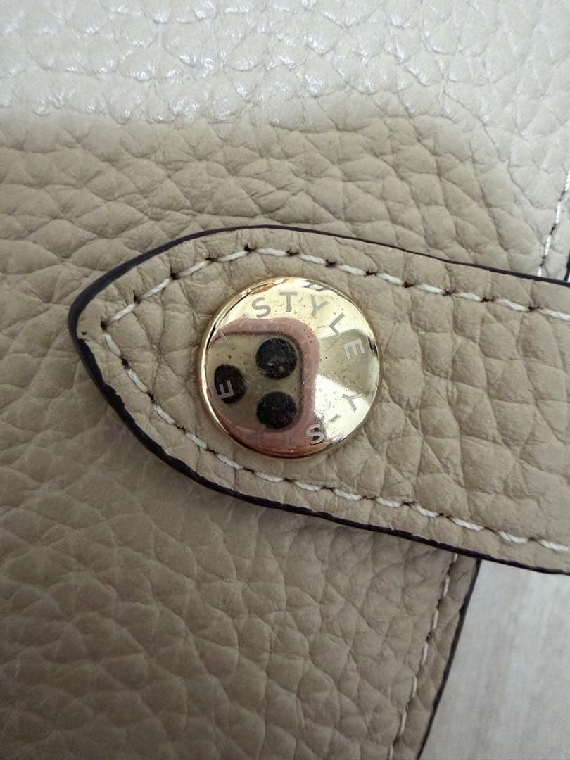 Y-STYLE 魔法の収納 二つ折りウォレット　赤工友里