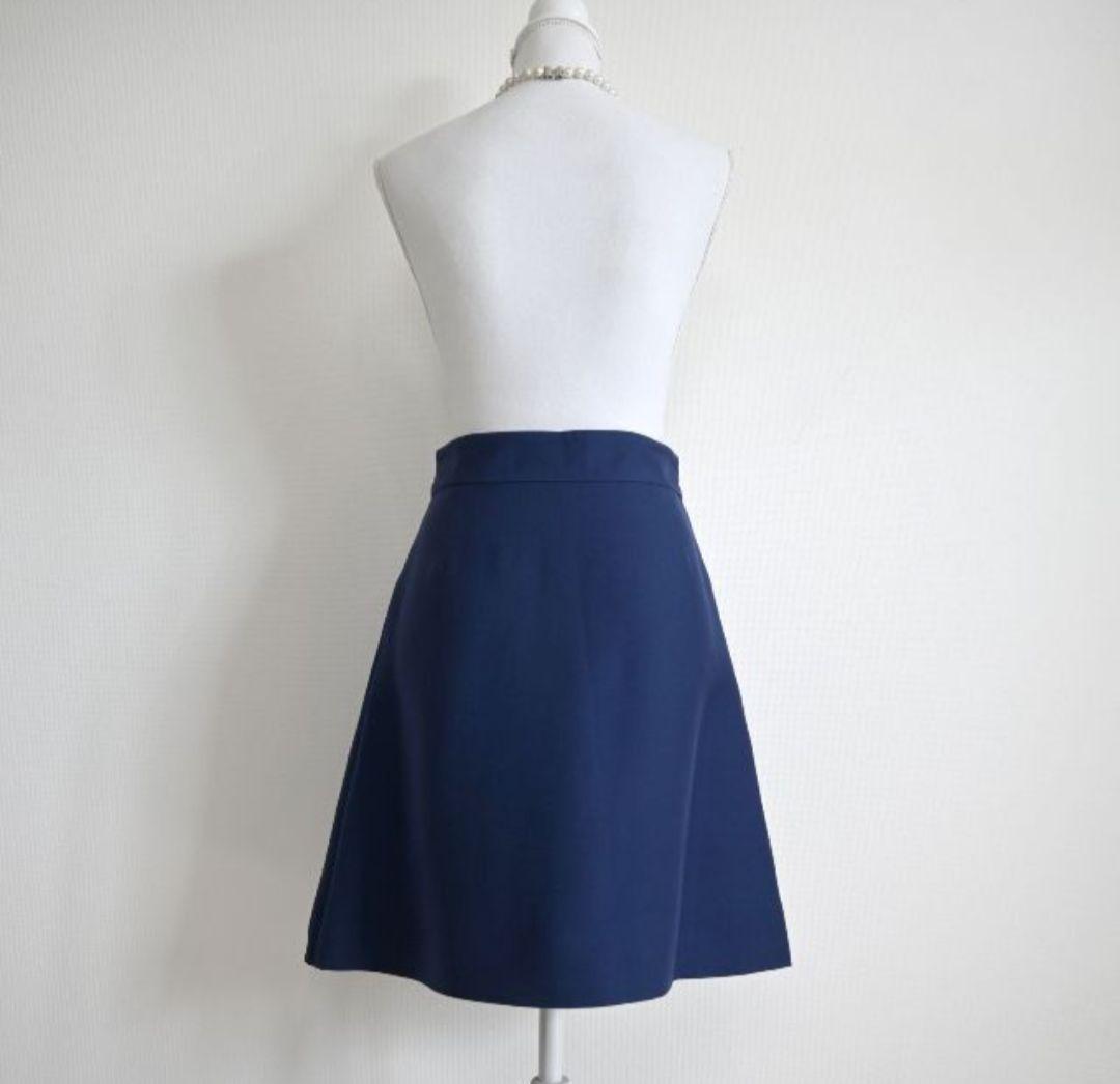 ★VALENTINO最高級ライン★美品★Vロゴプレート★Aラインスカート