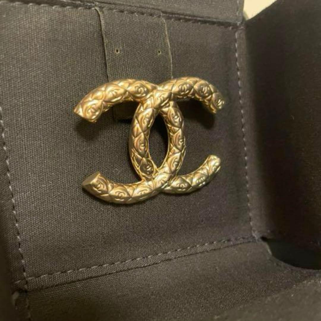CHANEL シャネルブローチ