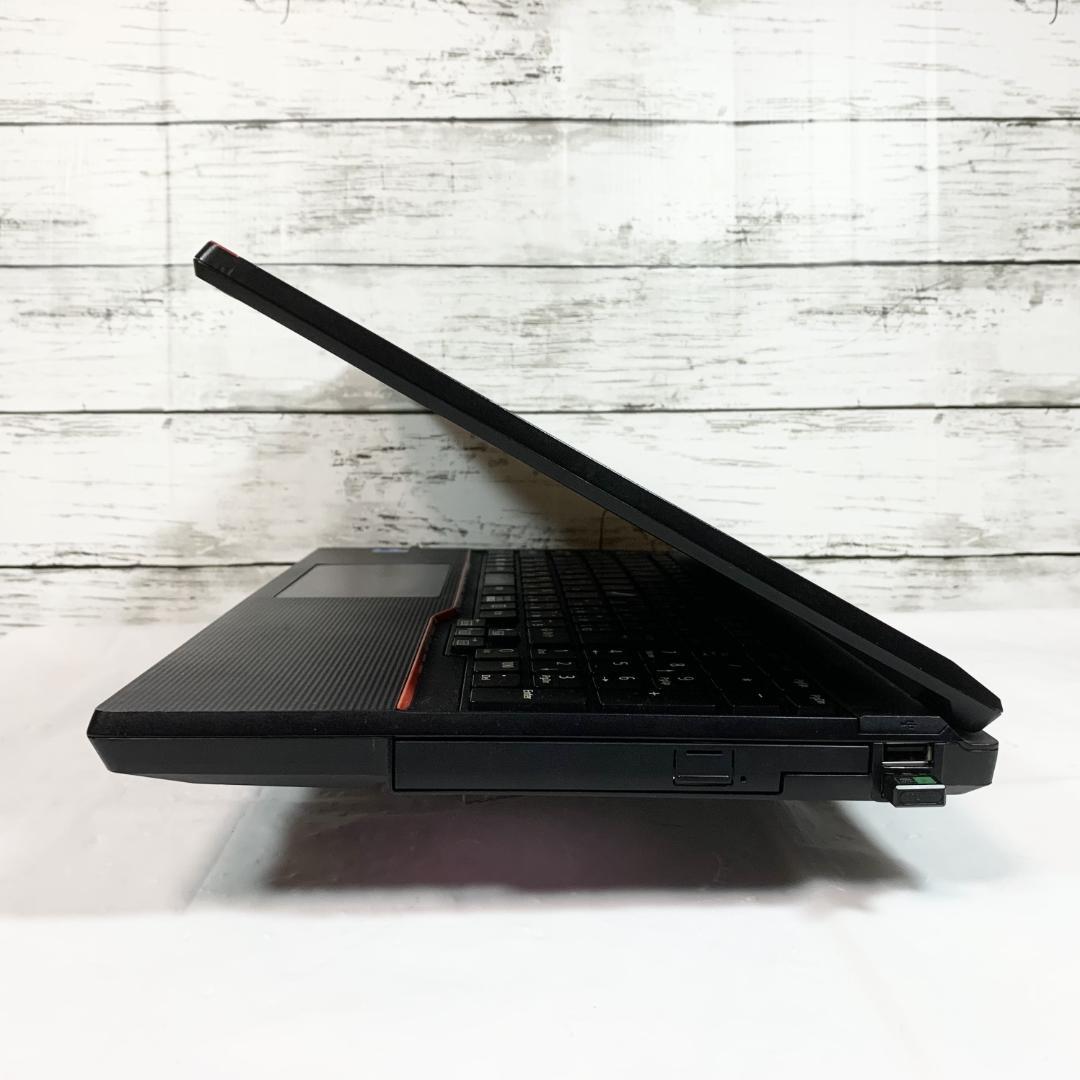 【オフィス付き】ノートパソコン黒　Windows11　8GB／SSD／テンキー✨