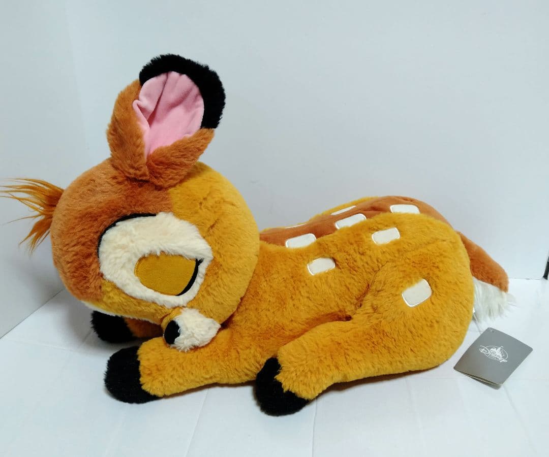 ディズニーストア　バンビ　ぬいぐるみ　抱きまくら　人気　レア　ふわふわ