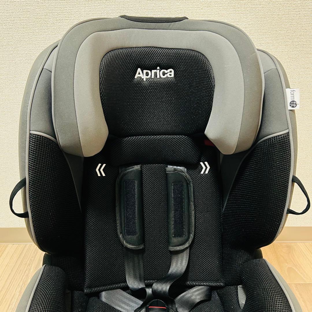 美品 アップリカ ISOFIX対応 ジュニアシート フォームフィット
