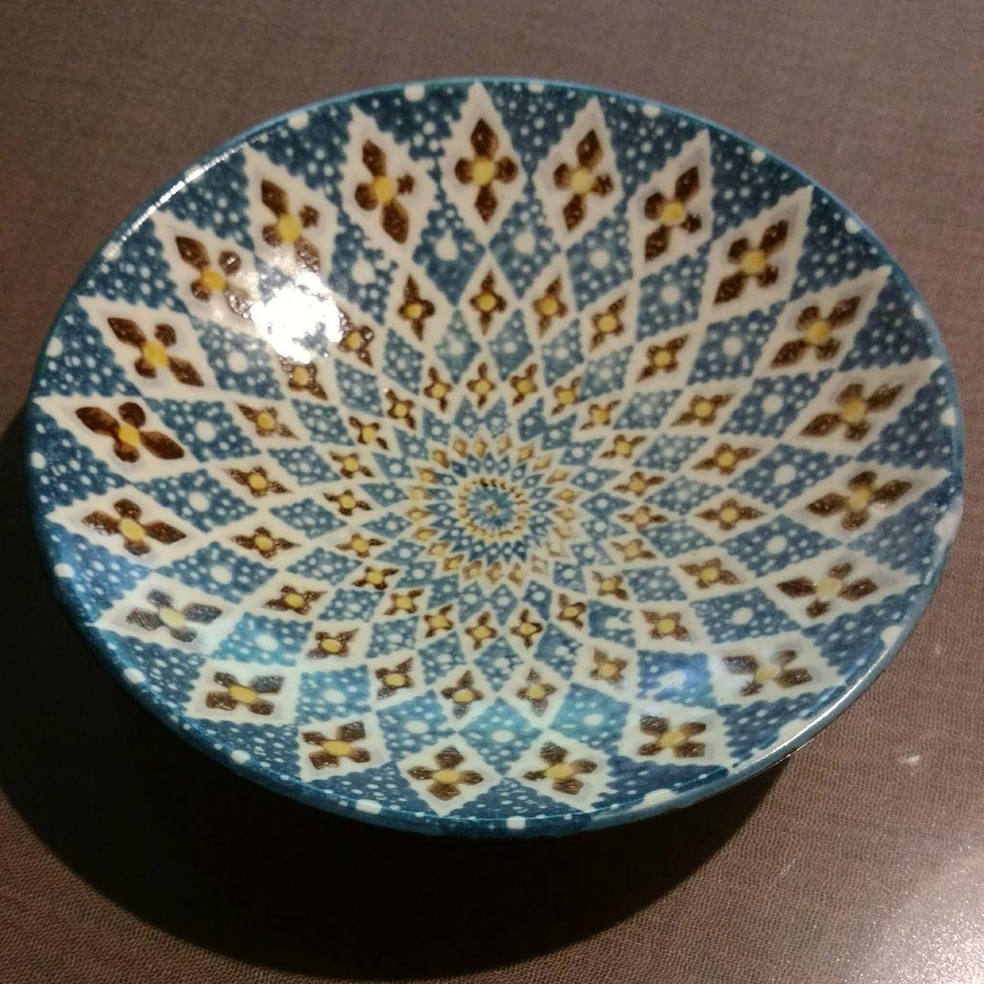 山野辺彩　皿①　径約18.3㎝ 高さ約4.3㎝