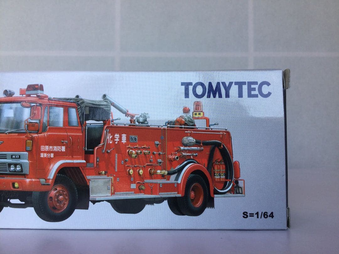 トミカリミテッドヴィンテージネオ LV-N36a HINO KB324型