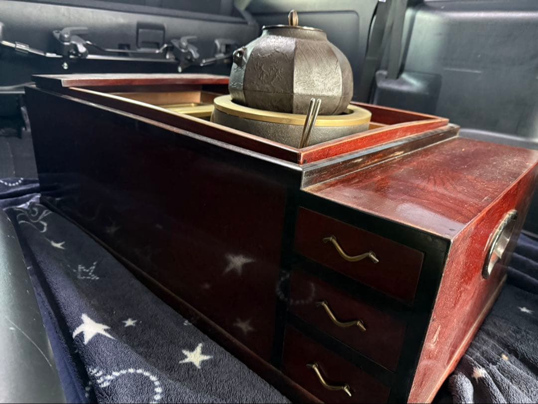 【特大・極美品】高級長火鉢 一式　横幅130cm 鉄瓶/灰/五徳/火箸 完備