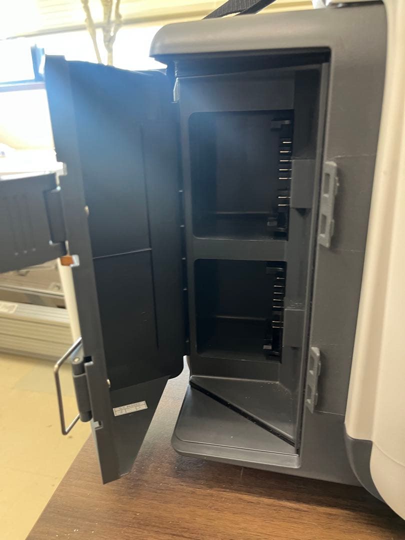 HiKOKI 冷温庫 UL 18DA (XM) T