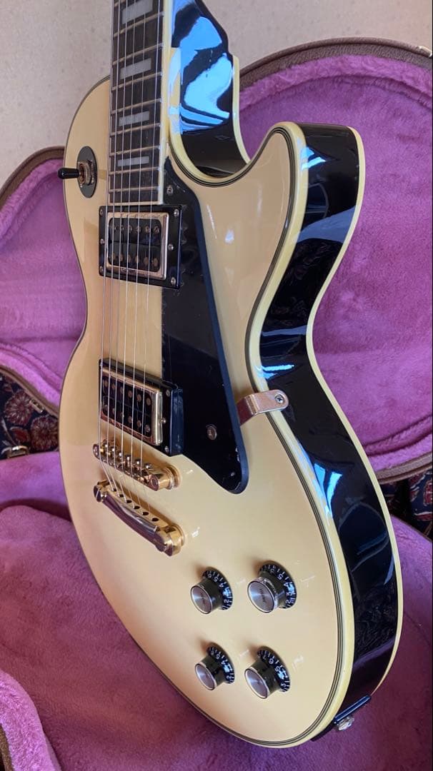 Epiphone Les Paul Custom Black Back ケース付