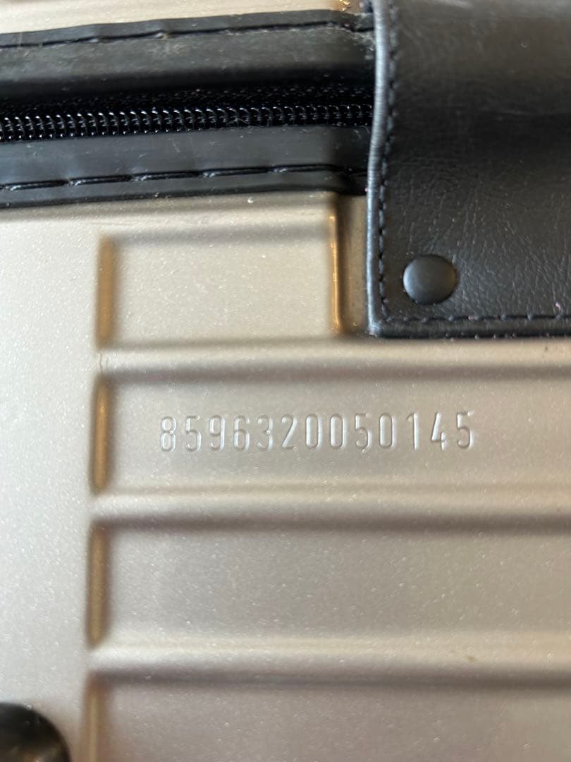 お値下げ　RIMOWAリモワ サルサ 中古美品　63リットル　2輪 廃盤モデル