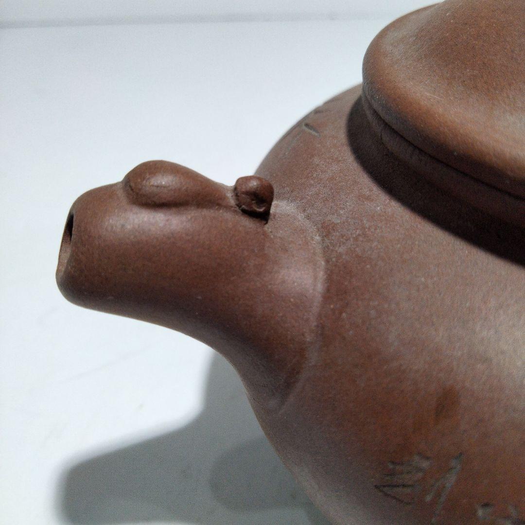 O85 中国古作　古い朱泥急須ふ　在銘刻印有　D