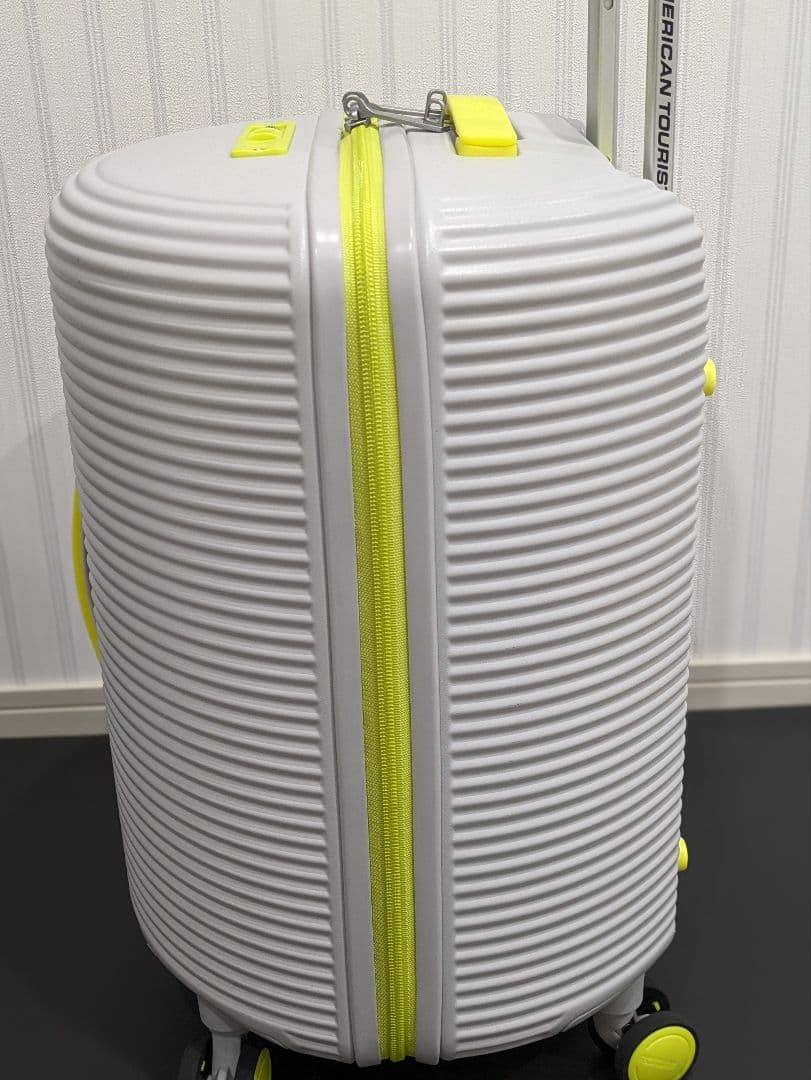 【 美品 】 アメリカンツーリスター　スーツケース 52cm