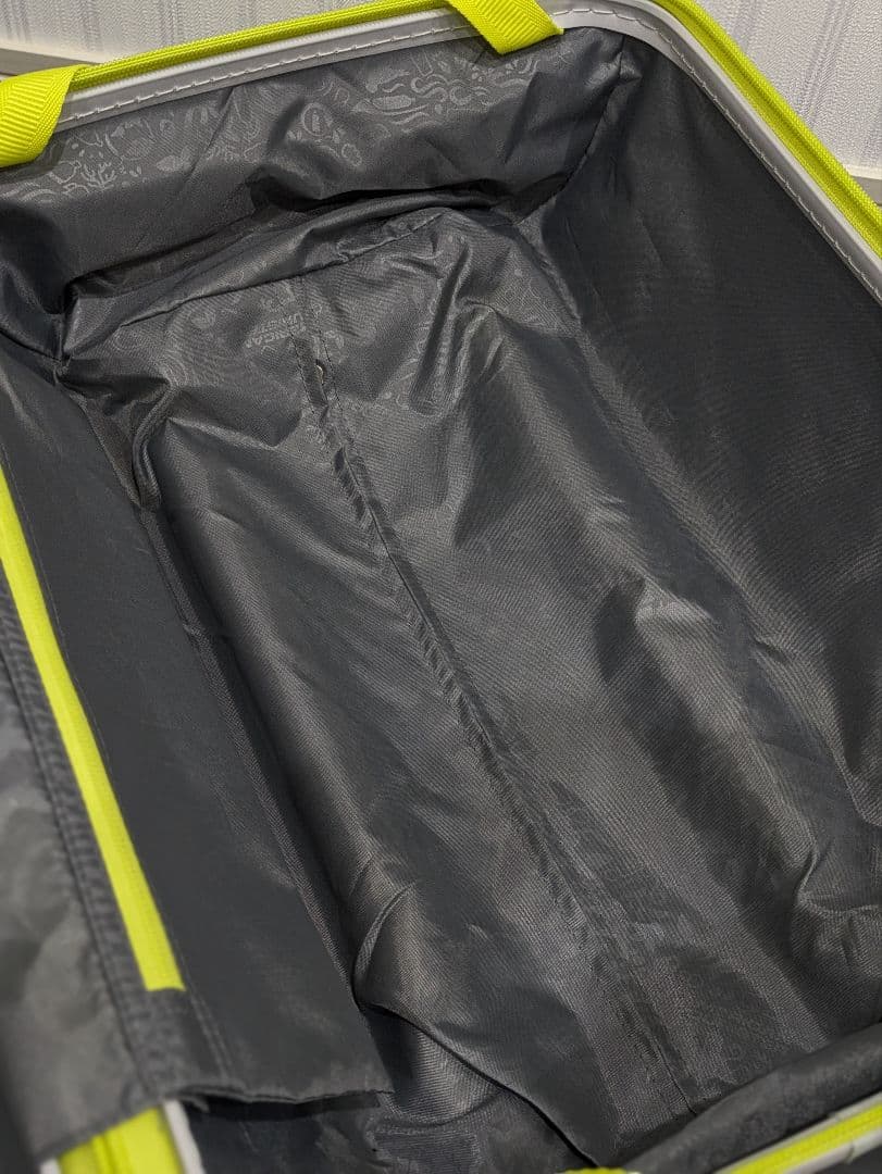 【 美品 】 アメリカンツーリスター　スーツケース 52cm