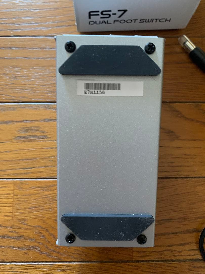 BOSS デュアルフットスイッチFS-7(Rolandインサーションケーブル付)
