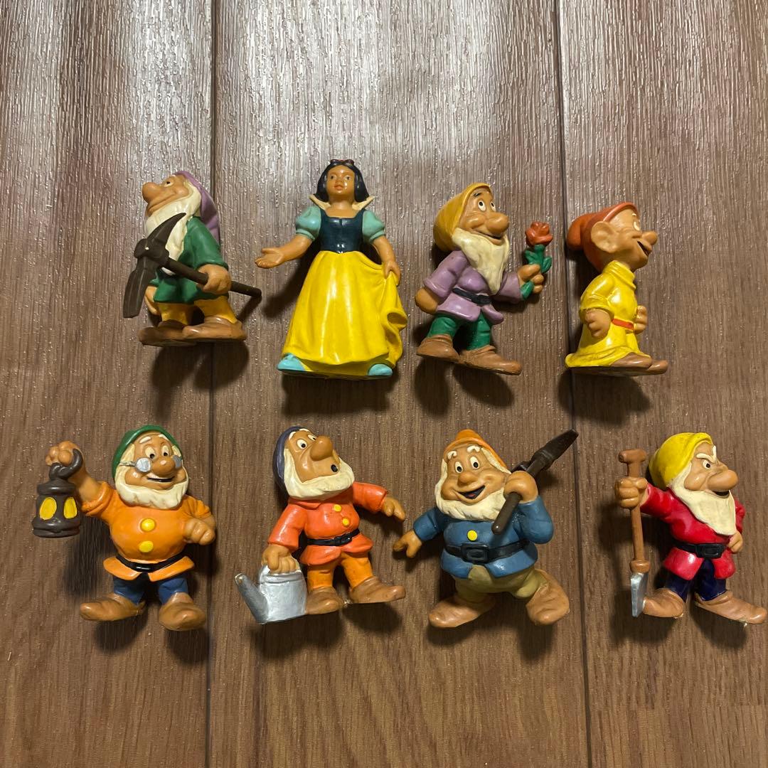 約40年前　ディズニーランド　置き物 白雪姫と7人の小人 昭和レトロ　フィギュア