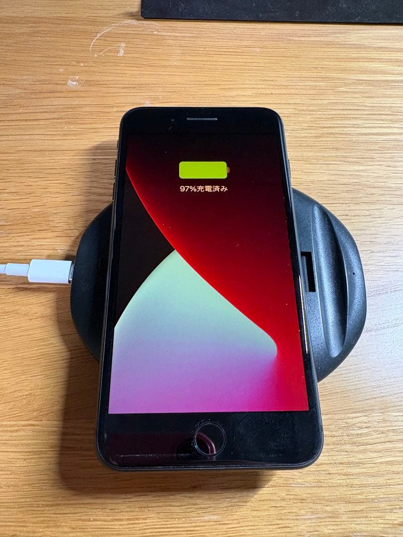 iPhone8 plus 64GB 充電口壊れ