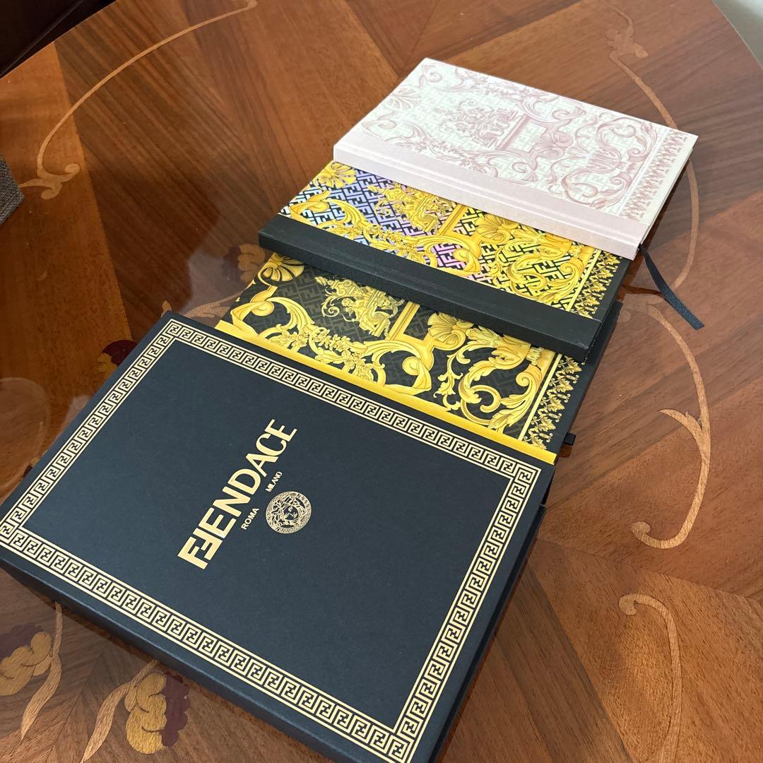 FENDI ノートセット 4冊入り
