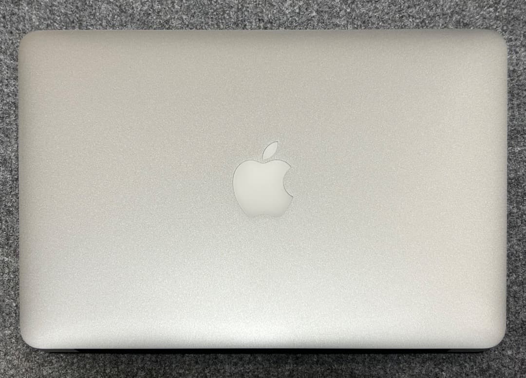 MacBook Air i7 8Gb 11インチ 新品1TbSSD 傷無し極上品