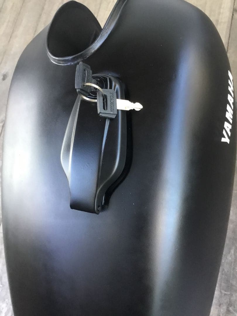 SR400 ガソリンタンク　マットブラック　自家塗装