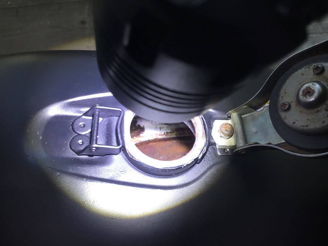 SR400 ガソリンタンク　マットブラック　自家塗装