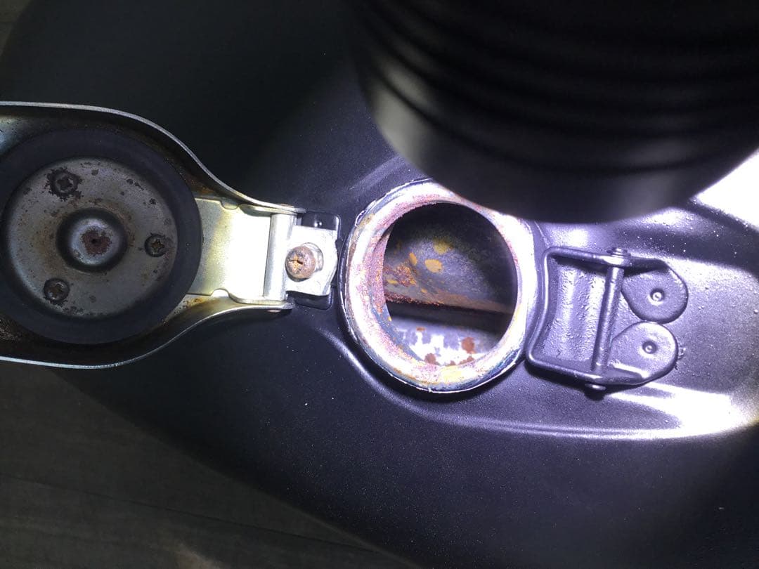 SR400 ガソリンタンク　マットブラック　自家塗装