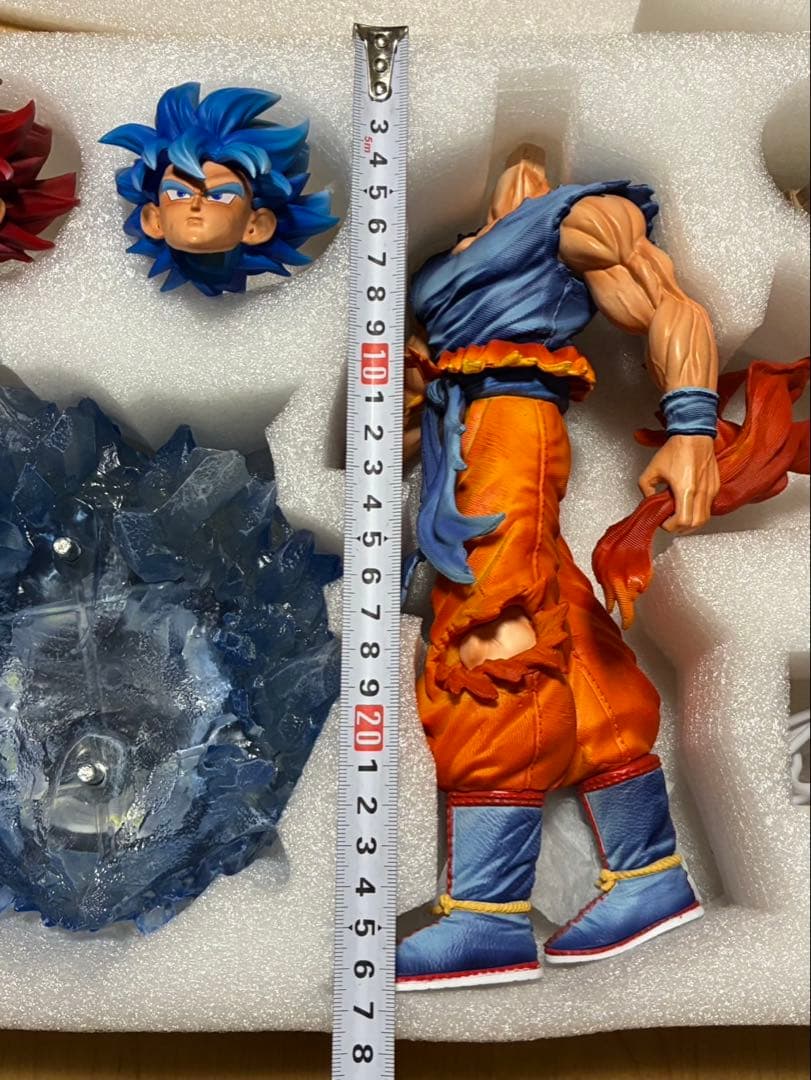 ドラゴンボール　JT製　孫悟空　顔変えパーツ＆光る台座付き　新品未使用品。