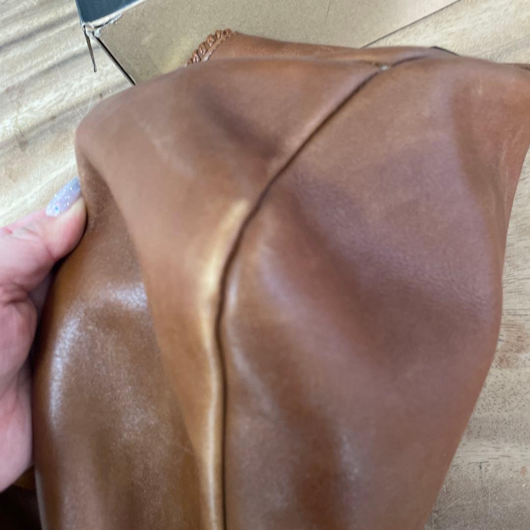 グッチ　ブラウンレザーショルダーバッグ