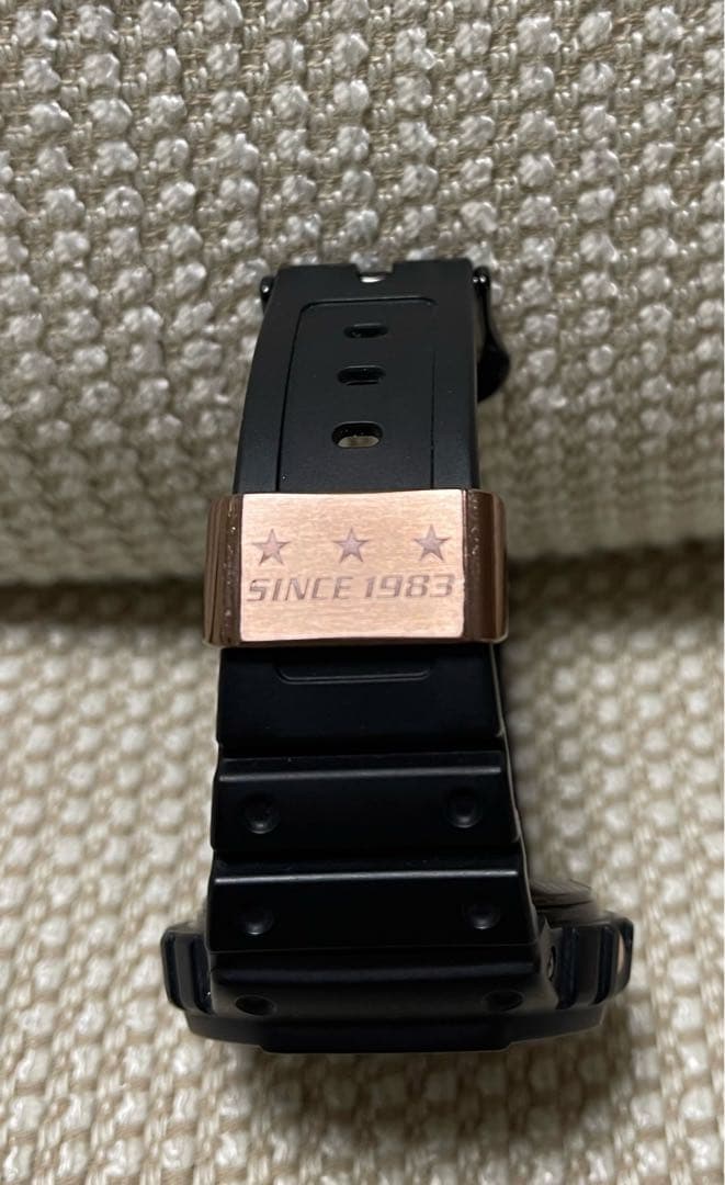 G-SHOCK DW-5030C 30周年記念モデル