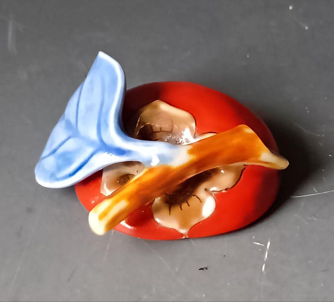 と*ん様 12代・酒井田柿右衛門「帯留/色絵　柿」/共箱