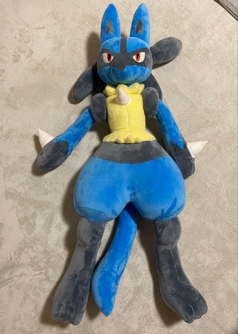 等身大ルカリオ ぬいぐるみ
