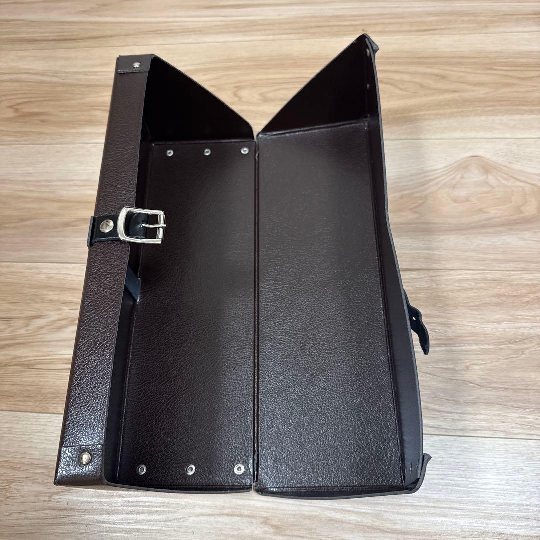 アライア　シューズボックス　ストラップ付き　牛革　収納ケース　alaia