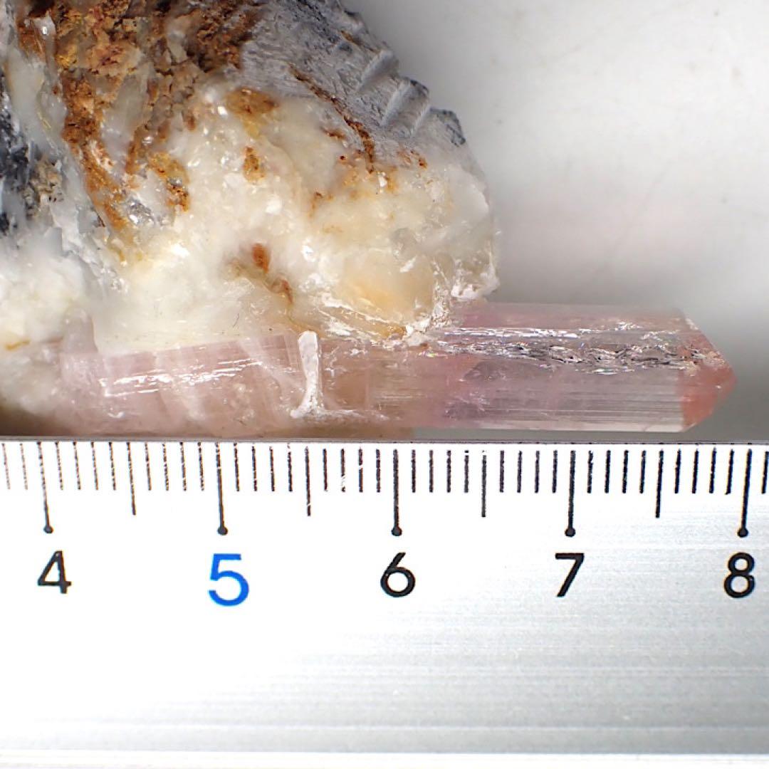 【パキスタン/カトラン産】ピンクインペリアルトパーズ