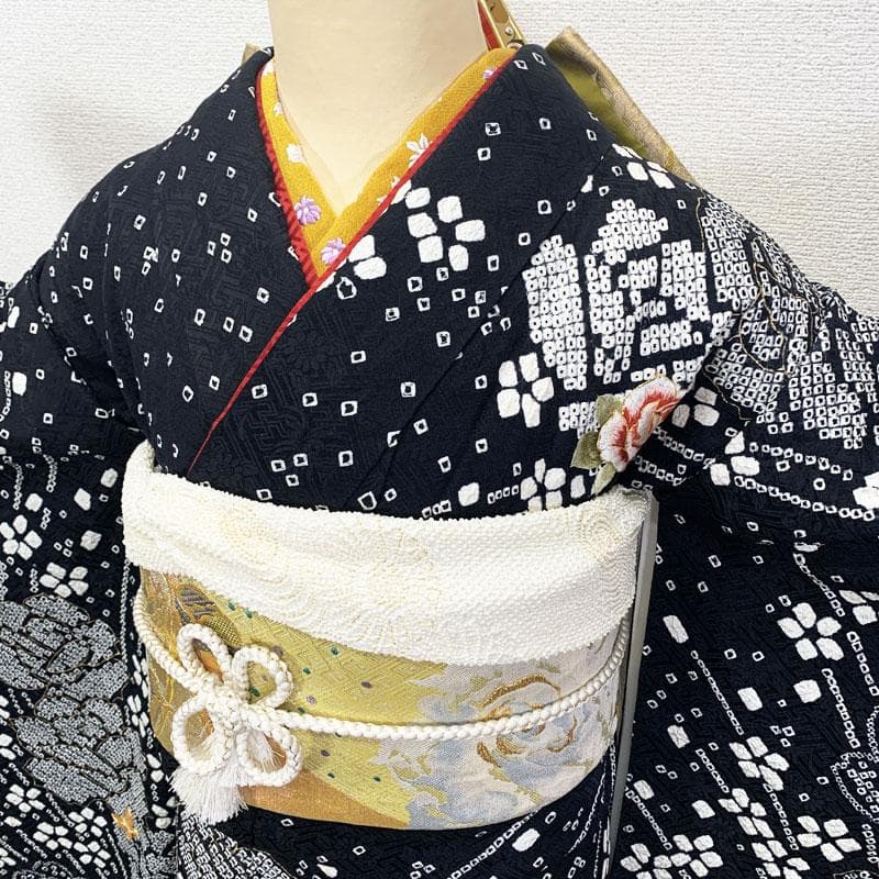 506z22☆中振袖 総絞り 小柄な方にも 刺繍☆美品 成人式 結婚式 十三参り