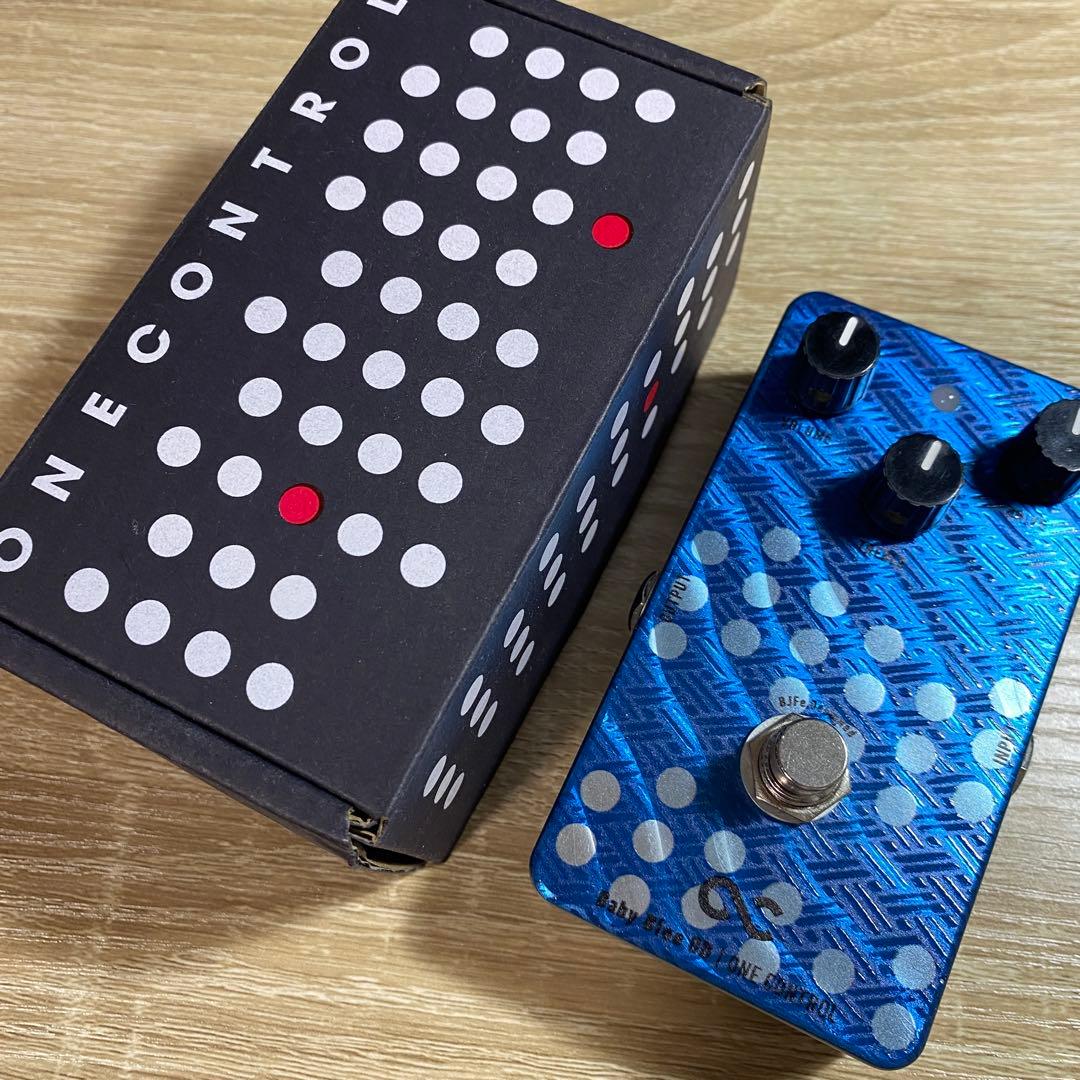 ギター One Control Baby Blue OD